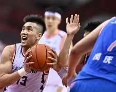 从辽宁本钢回应争议备战CBA常规赛到布鲁克林篮网扳平良机备战法国杯，山东泰山围绕欧超杯调整名单