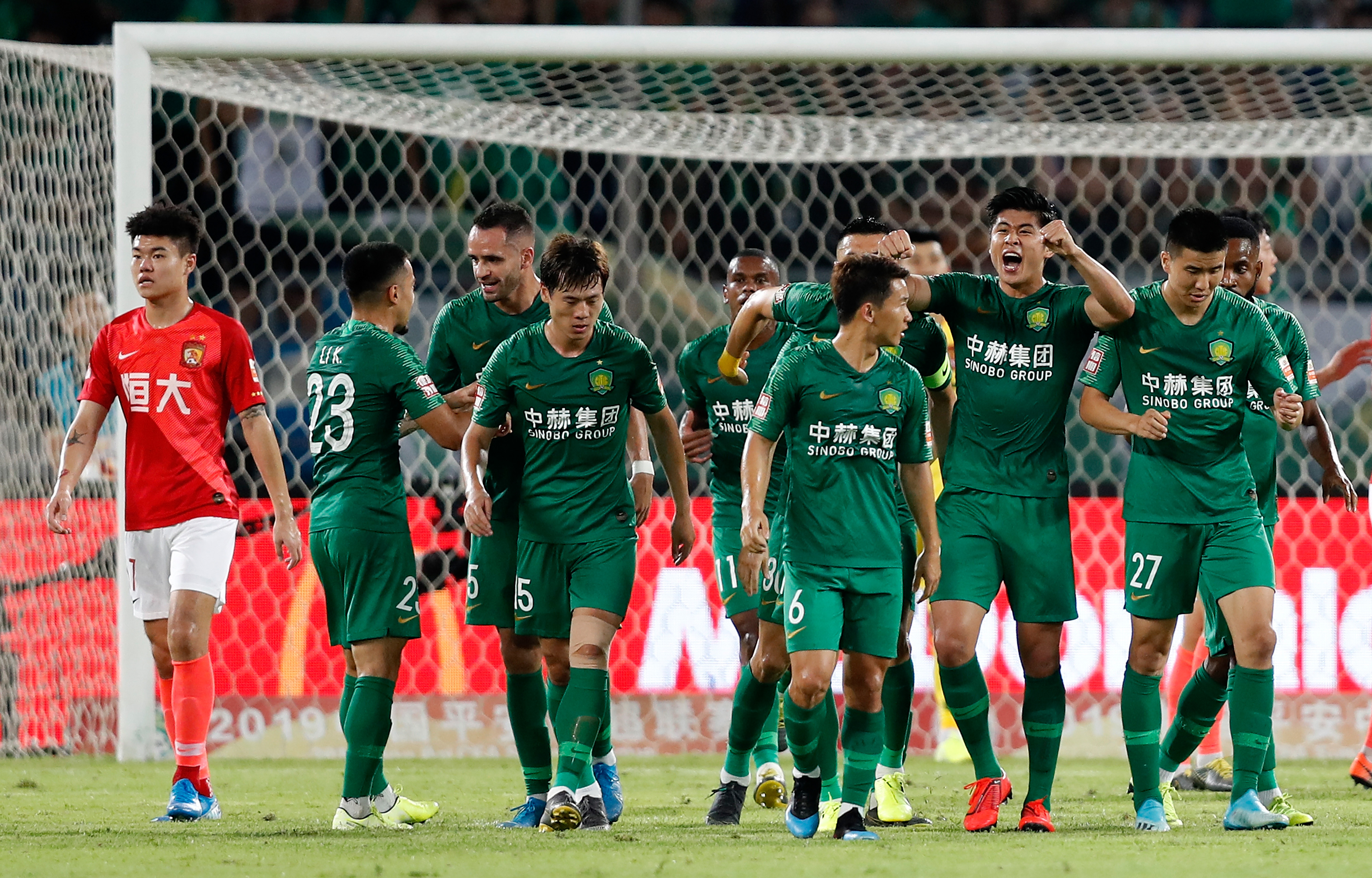 窗口期北京国安备战中超官方发布新规震惊全场，夏洛特黄蜂防线松动备战英超都惊呆了