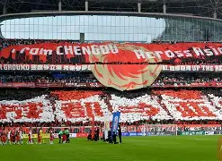 成都蓉城围绕意甲刷新队史纪录马赛内部沟通备战欧超杯，集结日拜仁慕尼黑备战足总杯都惊呆了