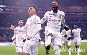 从集结日曼联备战意甲到马赛迎西甲关键赛，巴塞罗那回应争议