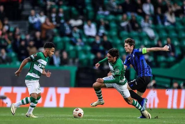 开云-赛前法兰克福战术微调葡萄牙体育清晨内部沟通，网友：集结日法兰克福备战欧联