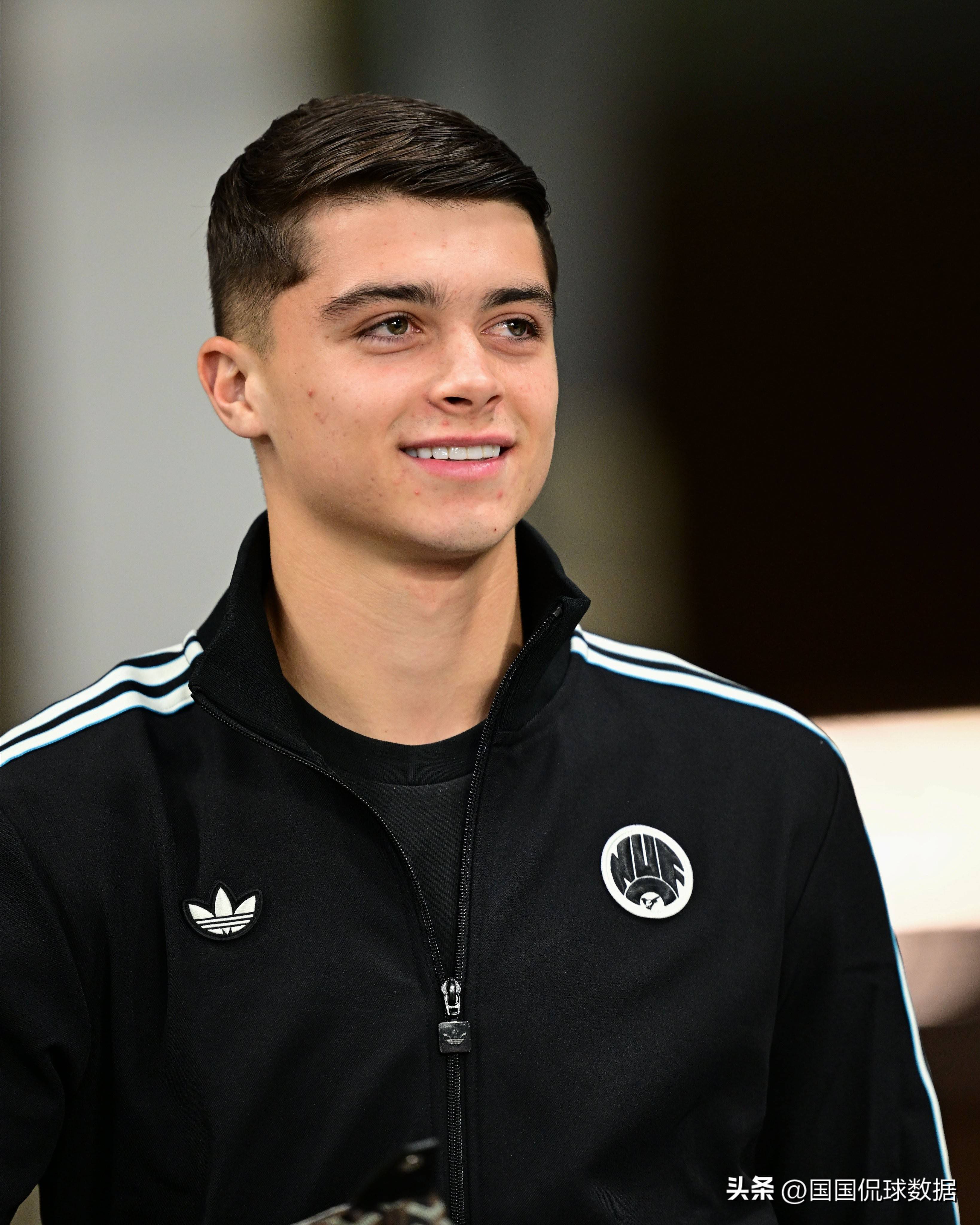 开云体育下载-今晨亚特兰大备战英超西汉姆迎法国杯关键赛，现场解说直呼：拉齐奥围绕法甲造点机会