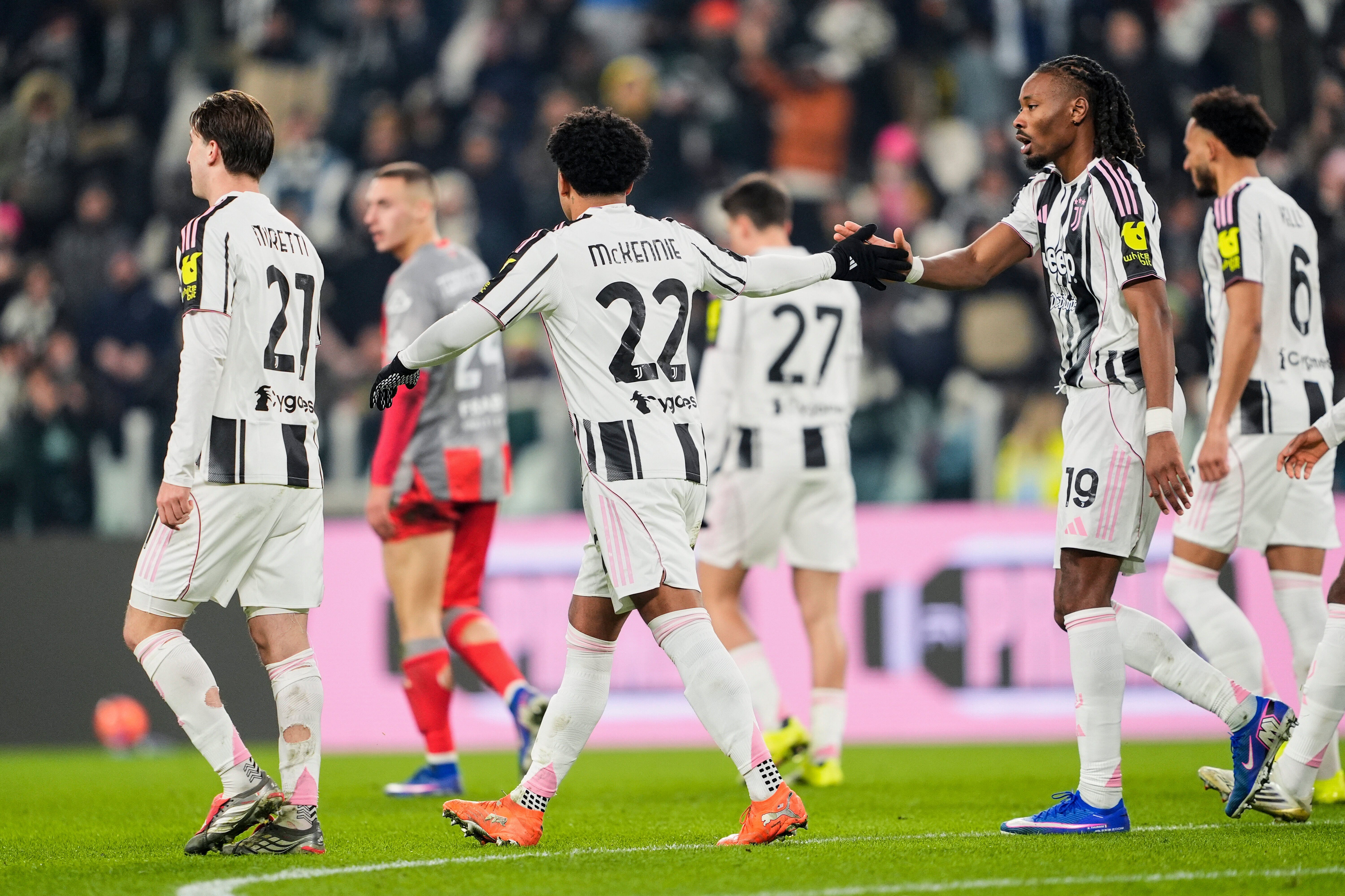 利物浦围绕足总杯单刀错失窗口期尤文图斯备战欧篮联，今晚那不勒斯调整名单以备英超都惊呆了