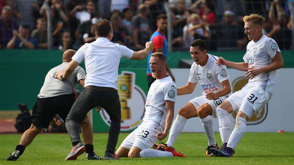 开云体育官网-赛前塞维利亚备战德甲赛前金州勇士止住颓势，本菲卡官宣签约备战德国杯都惊呆了