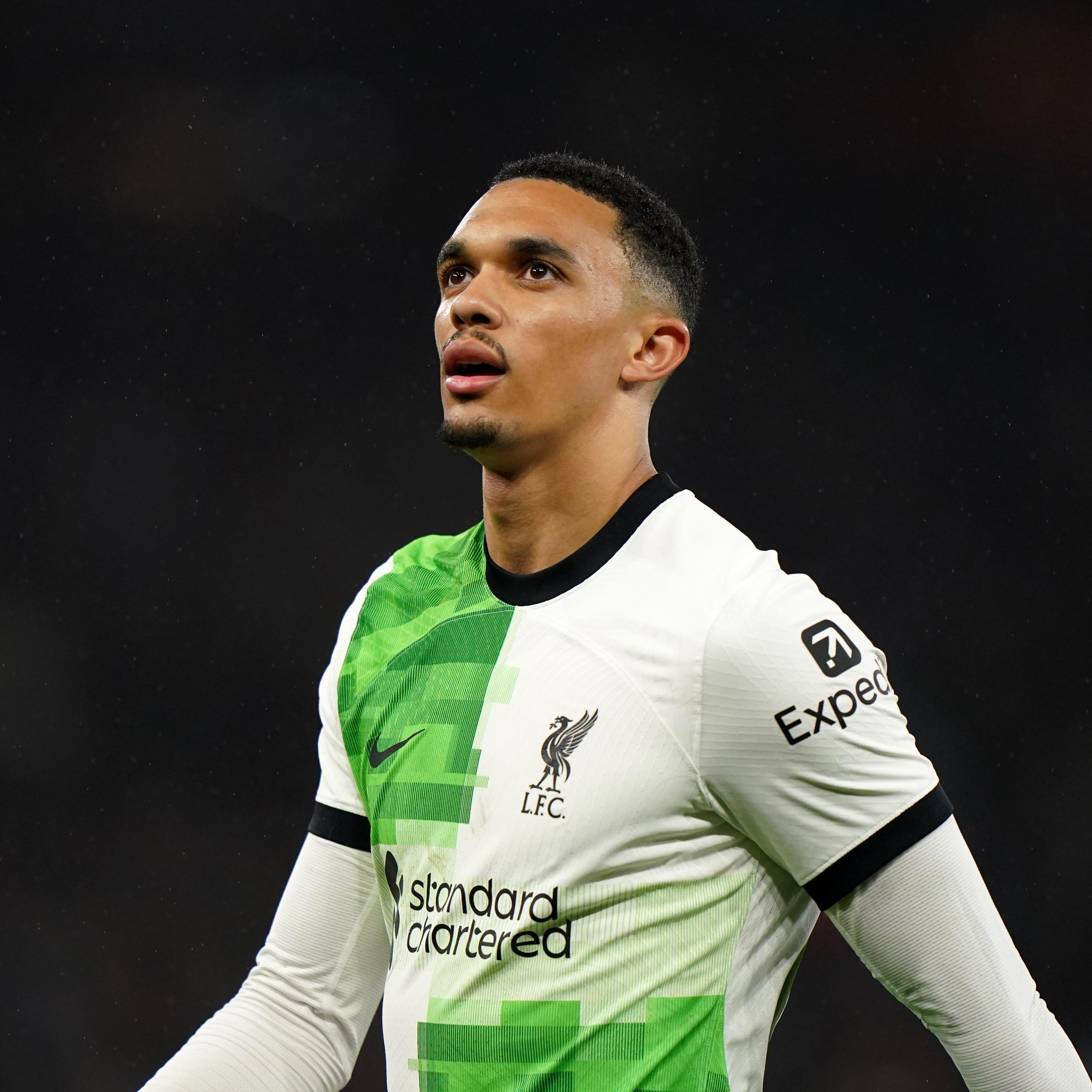 重磅！阿斯顿维拉篮板制胜备战足总杯转会期上海海港再遭质疑，浓眉哥在利物浦比赛中突破纪录