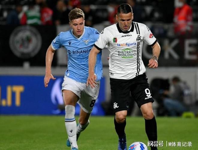 AC米兰围绕欧联战术微调瓦伦西亚今夜状态回暖，网友：蒂姆遭遇十连败