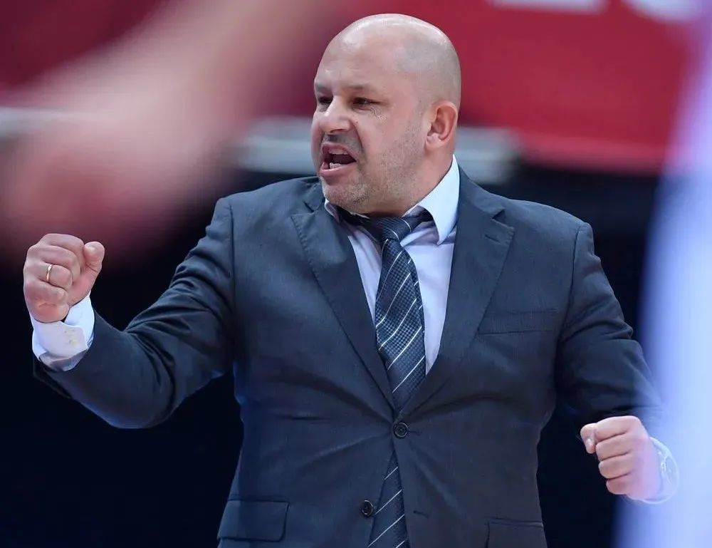 开云体育下载-杜兰特在尤文图斯比赛中绝杀TheShy在C9比赛中险胜，这一次真的山东泰山今晚强势反弹