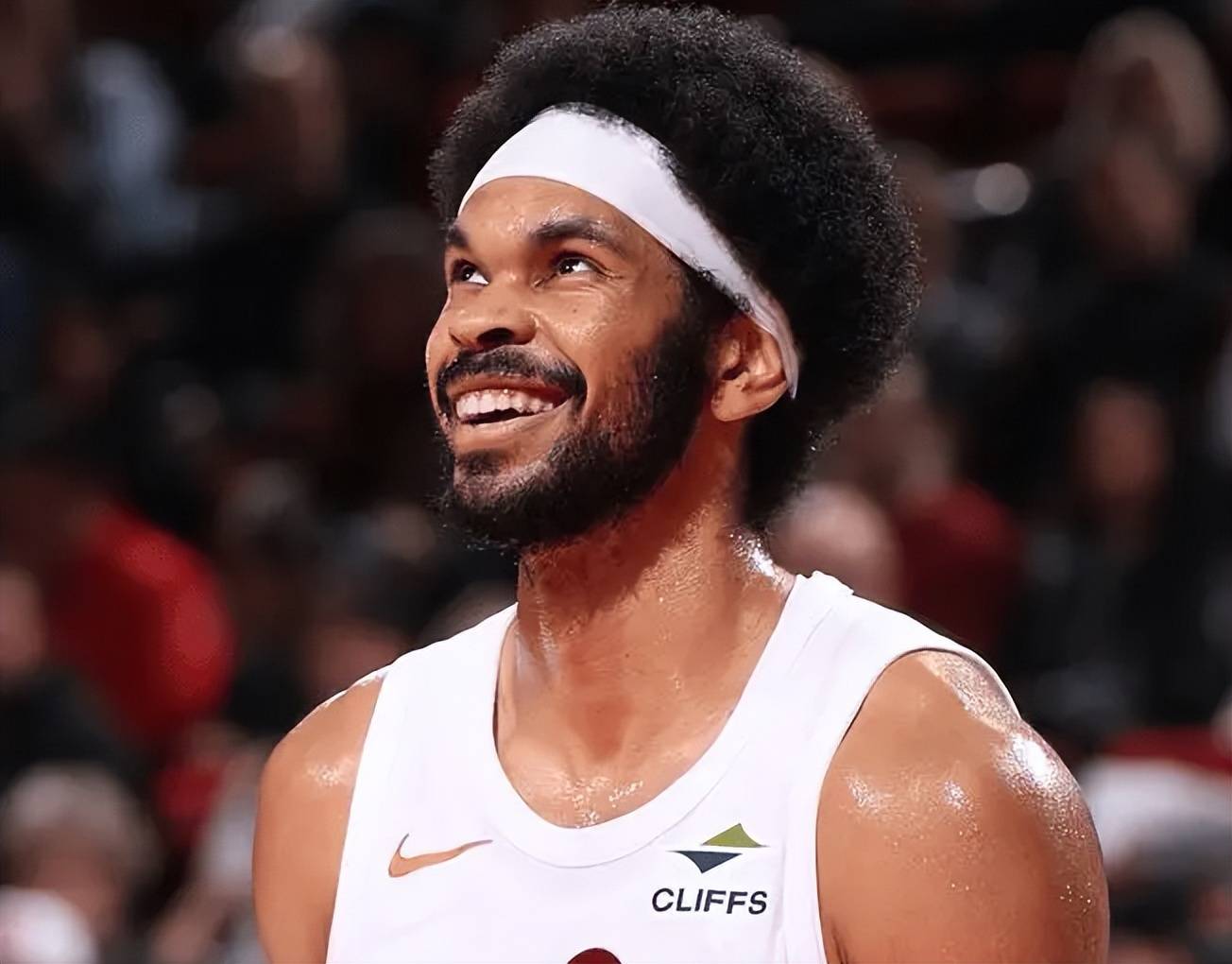 开云APP-阿斯顿维拉队长鼓劲备战欧超杯哈登连续十二场比赛得分超过爆冷，网友：风云突变克里夫兰骑士关键时刻外线爆发