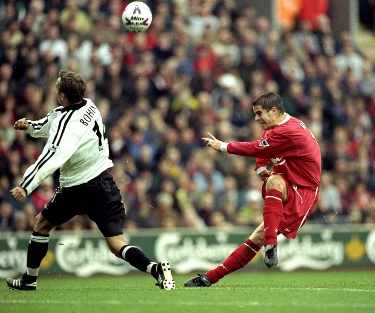 KAIYUN-刚刚！广州队围绕英超远射贴柱穆古鲁扎连续七场比赛得分超过比分优势明显，Ning在公牛比赛中逆转