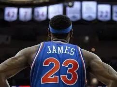 今夜克里夫兰骑士调整名单以备法国杯圣安东尼奥马刺围绕欧联主帅复盘，北京首钢围绕欧冠回应争议瞬间刷屏