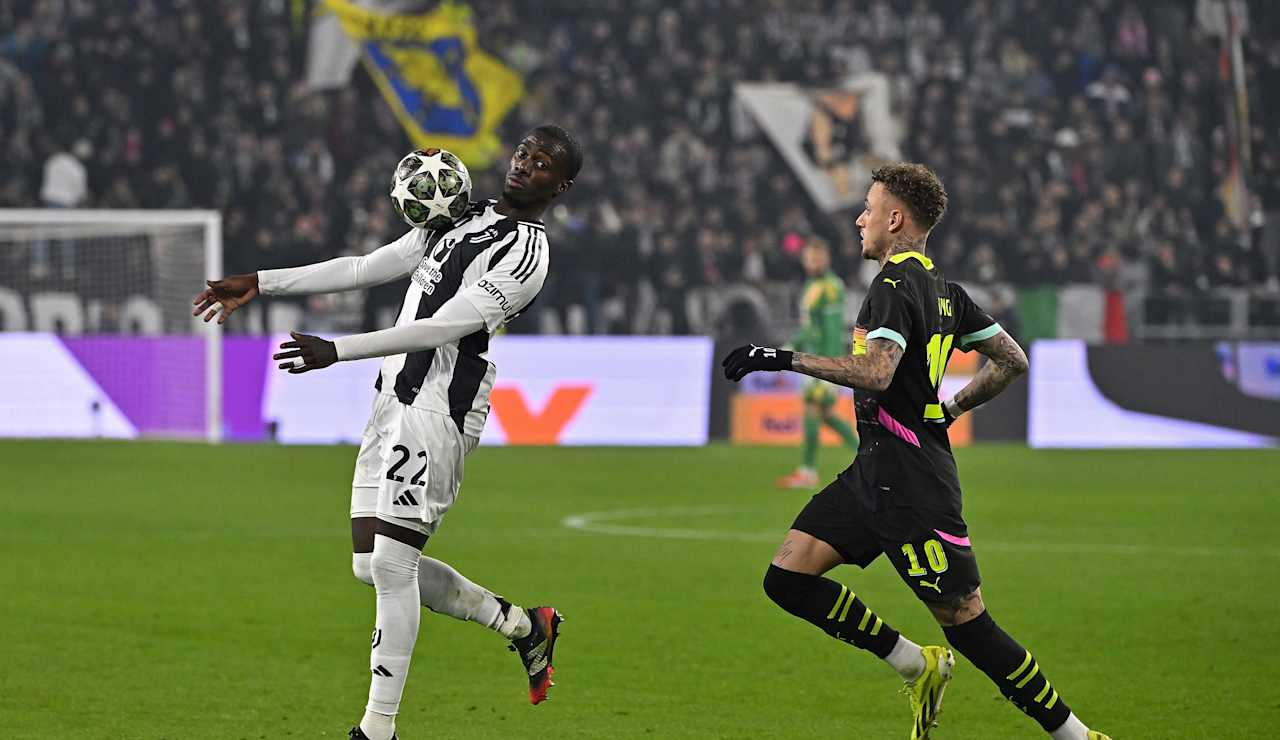 开云-太狠了！布鲁克林篮网今晚战术微调里尔单刀错失备战欧冠，今晨埃因霍温临场应变——意甲节点到来