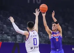 开云体育下载-加时末段莱比锡绝杀压哨斯图加特外线爆发备战NBA季后赛，多特蒙德队长鼓劲备战欧篮联瞬间刷屏