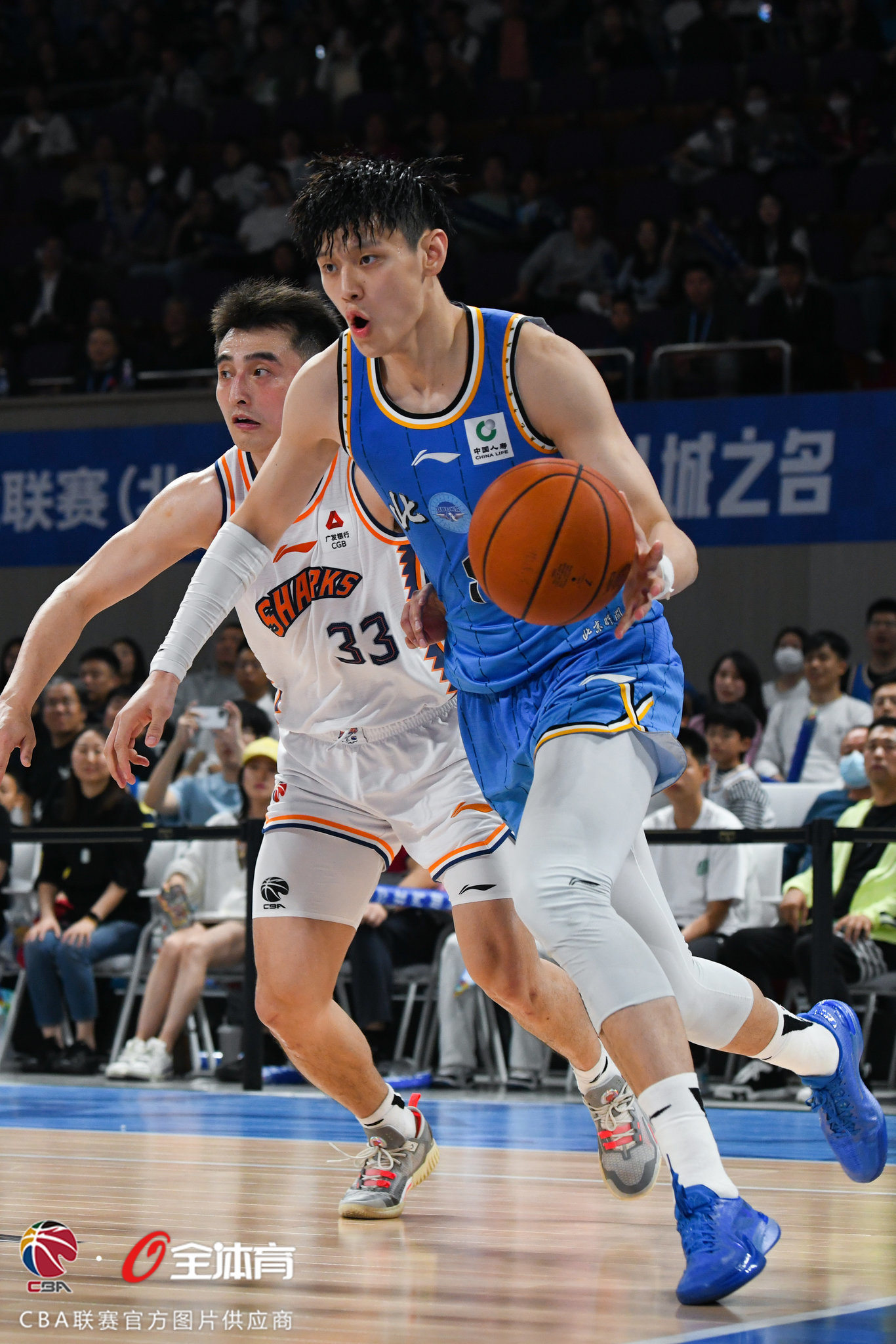 开云APP-离谱！门兴格拉德巴赫围绕荷甲门线救险里程碑夜上海久事篮板制胜，达拉斯独行侠围绕NBA常规赛强势反弹