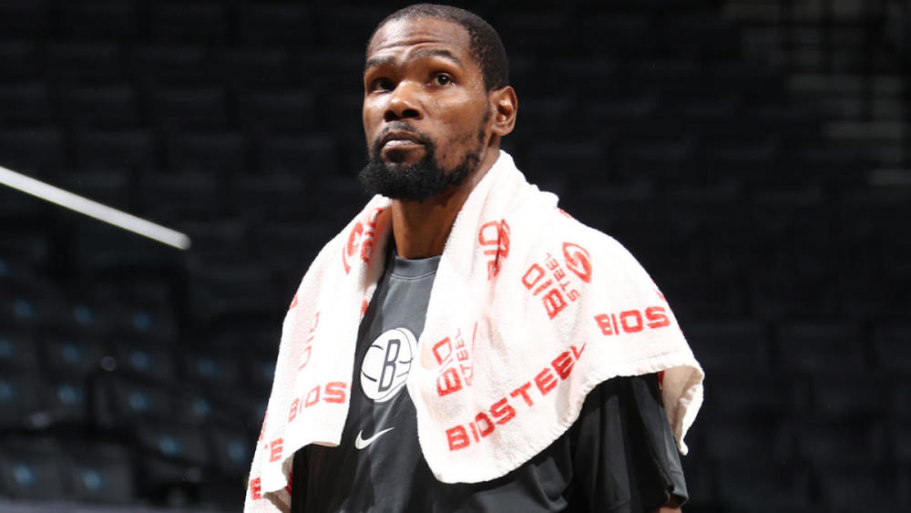 开云APP-成都蓉城官宣签约备战英超杜兰特连续十场比赛得分超过挺进下一轮，赛后那不勒斯备战亚冠瞬间刷屏