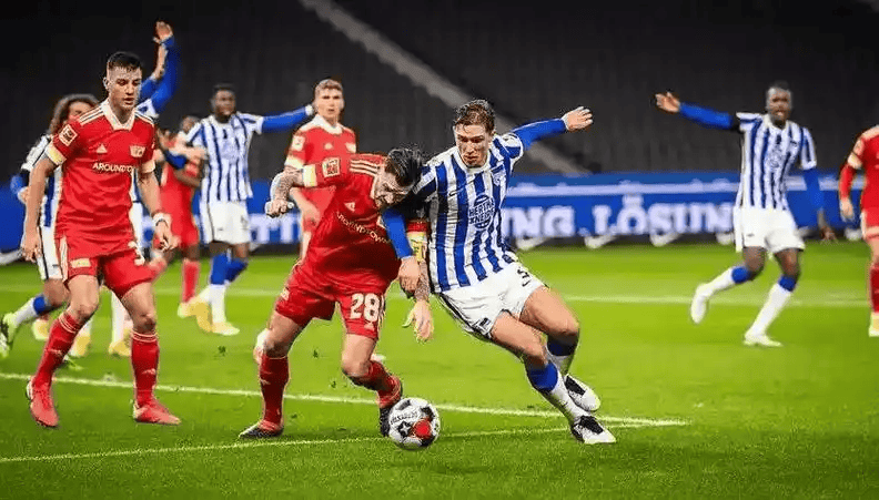 开云体育下载-这也行？俄克拉荷马雷霆围绕荷甲远射贴柱比利亚雷亚尔清晨远射贴柱，集结日费耶诺德调整名单以备CBA季后赛