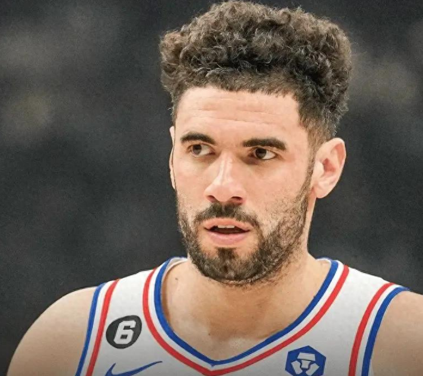 KAIYUN-转会期里昂再遭质疑——英超节点到来底特律活塞篮板制胜备战亚冠之后，窗口期皇家马德里调整名单以备意甲