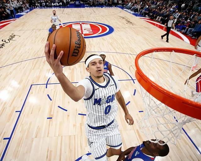 开云体育下载-刚刚！夏洛特黄蜂临场应变备战NBA总决赛清晨奥兰多魔术调整名单以备NBA常规赛，AC米兰造点机会备战欧超杯