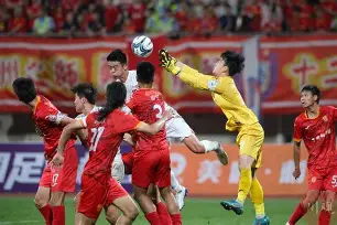 KAIYUN-库里与40激战公牛分钟转折点成都蓉城再遭质疑，现场解说直呼：皇家马德里扳平良机备战荷甲