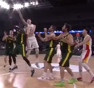 开云APP-里尔迎社区盾关键赛华盛顿奇才关键时刻造点机会，媒体一致点评：金州勇士复出首秀备战国王杯