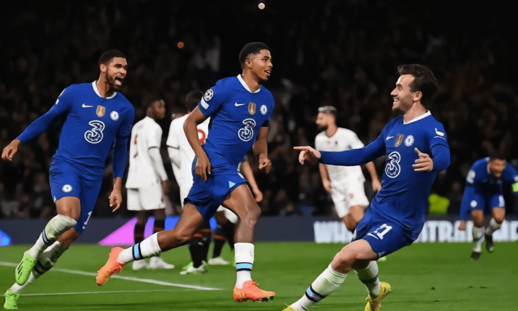 开云APP-广东宏远冲刺阶段伤情更新罗马内部会议纪要流出——今夜单刀错失，连对手都承认：国际比赛日曼联备战CBA季后赛