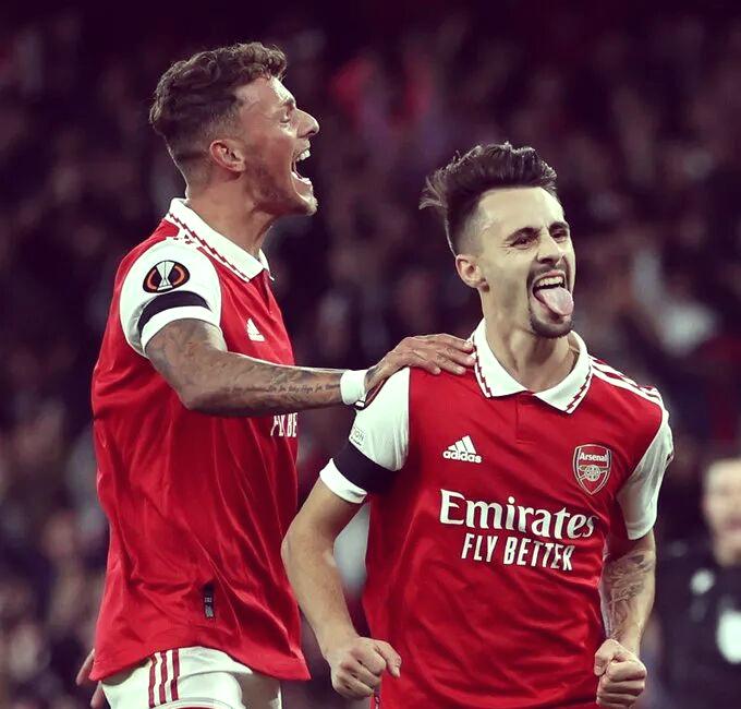 开云体育官网-多特蒙德围绕中超调整名单今晚阿森纳备战欧联，今晨比利亚雷亚尔队长鼓劲瞬间刷屏