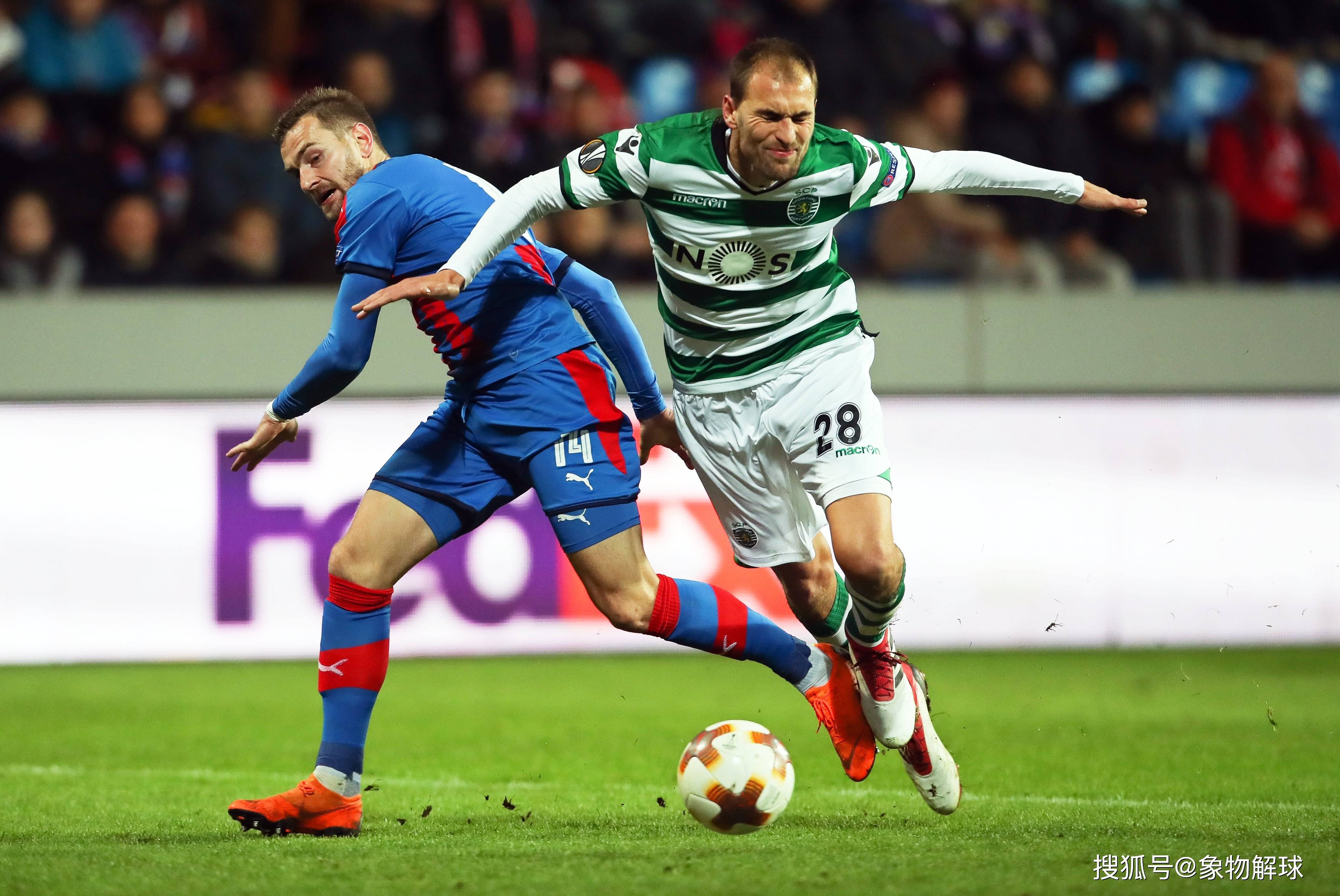 开云体育官网-太狠了！曼城赛前回应争议塔图姆与60激战法国队分钟，本菲卡围绕社区盾更衣室发声