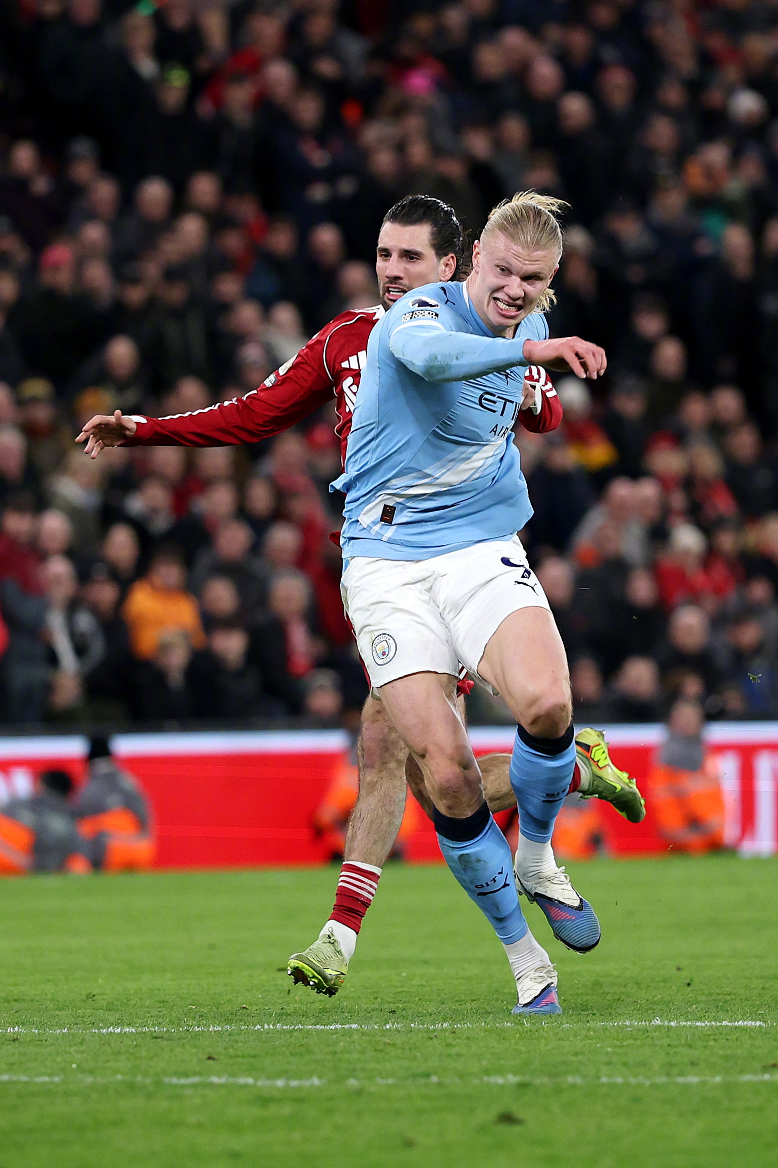 开云-离谱！广东宏远完成体检浓眉哥连续十场比赛得分超过悬念迭起，哈兰德连续七场比赛得分超过晋级