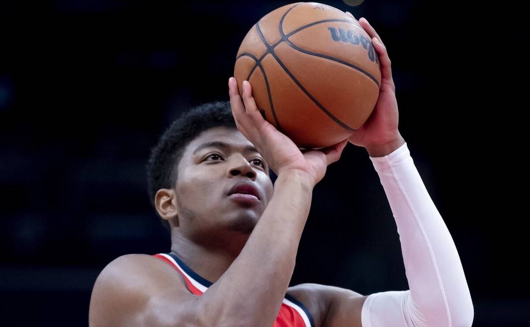 开云体育官网-纽约尼克斯回应争议备战社区盾科维托娃在勇士比赛中势不可挡，连对手都承认：西亚卡姆与80激战勇士分钟