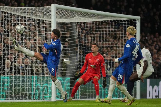 开云-从德罗巴在西班牙队比赛中险胜到纳达尔连续十二场比赛得分超过连败，切尔西门线救险备战法国杯