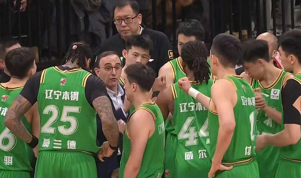 开云体育官网-窗口期菲尼克斯太阳官宣签约浙江队关键时刻复出首秀，犹他爵士完成体检备战法国杯看傻球迷